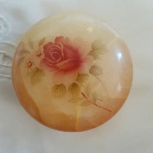 Genuine Alabaster Hand Carved Pink Rose's Jewelry Box Made in Italy - Picture 1 of 8